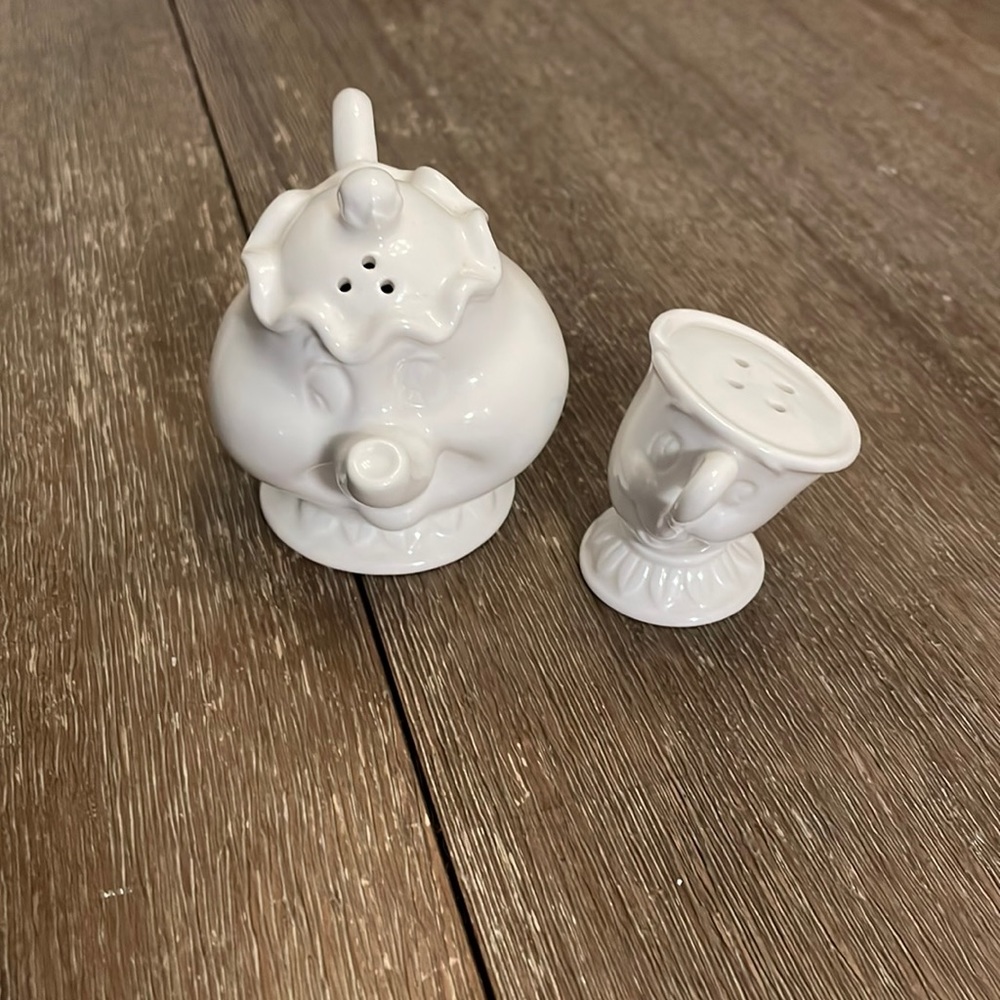 Disney Beauty & the Beast Salt Pepper Shakers